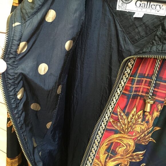 VINTAGE Y2K GALLERY SPORT BOMBER JACKET IN BOLD PRINT - Picture 7 of 7